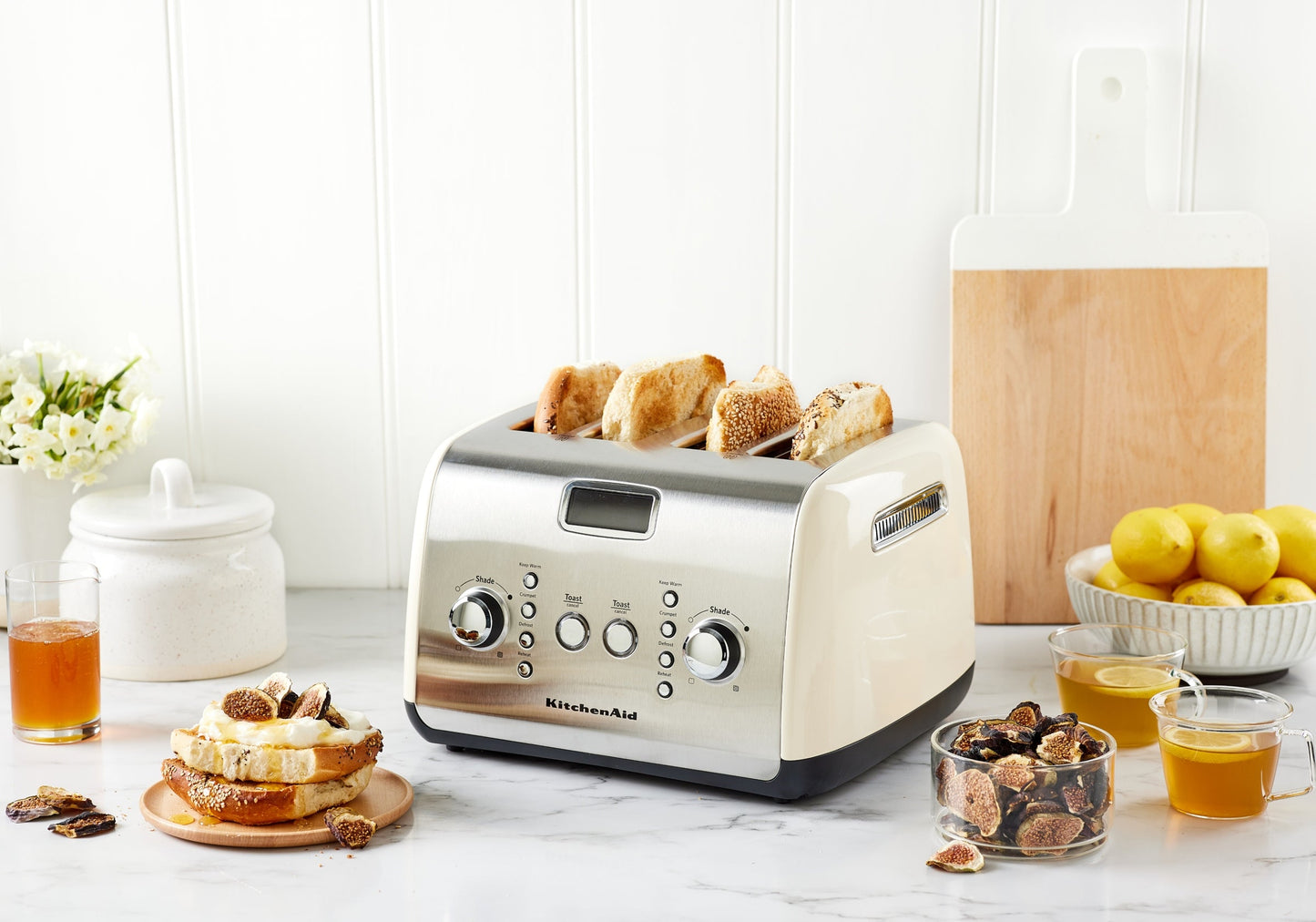 KitchenAid 4 Slice Artisan Automatic Toaster KMT423